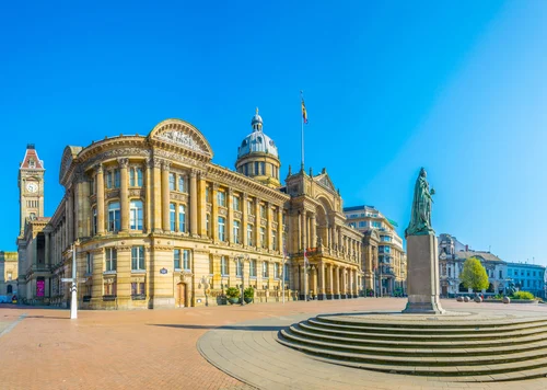Why Birmingham is the Perfect City to Study English in the UK